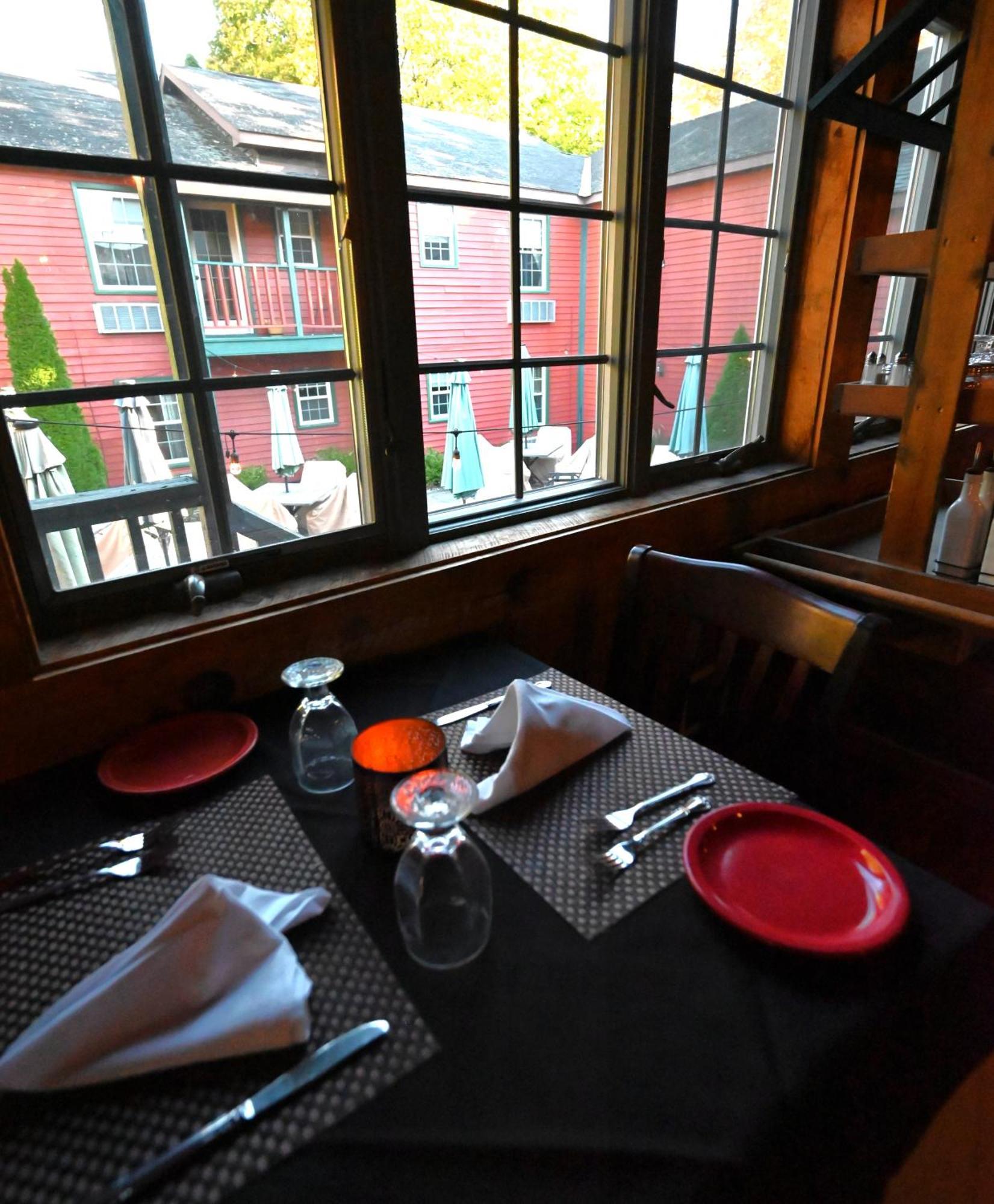 La Perla Restaurant & Country Inn Averill Park Eksteriør billede